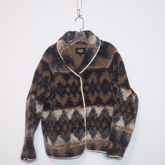 UGG: Elaina Uggfluff Cardigan in Chestnut - Picture 1 of 8